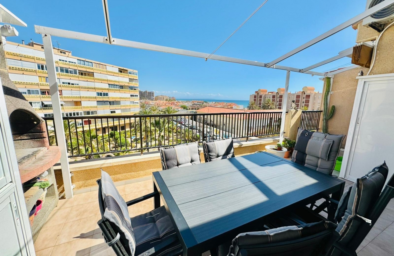 Resale - APARTAMENTO - Torrevieja - LA MATA