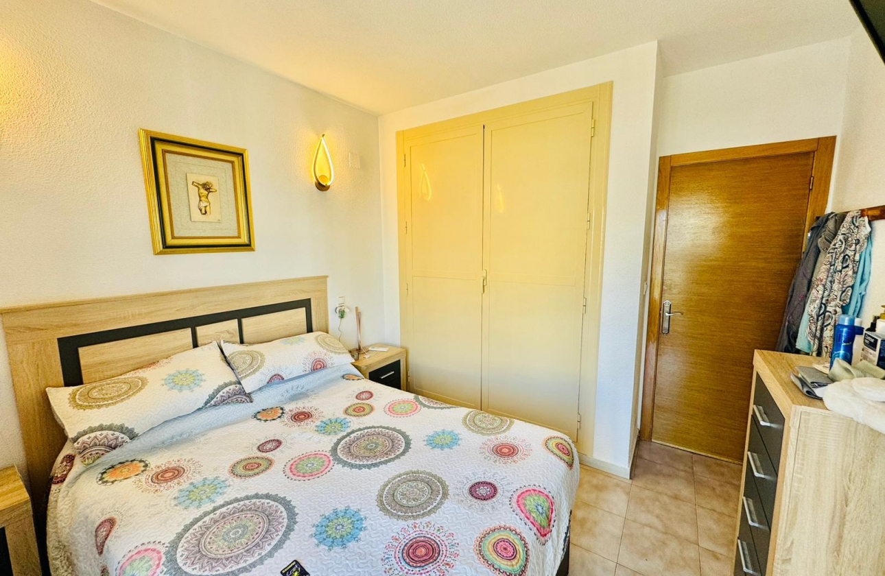 Revente - APARTAMENTO - Torrevieja - LA MATA