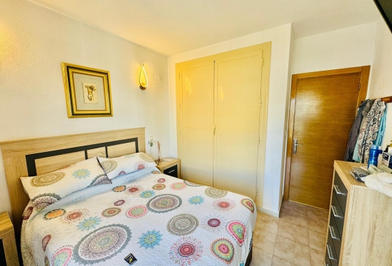 Resale - APARTAMENTO - Torrevieja - LA MATA