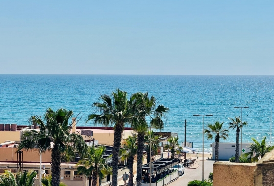 Resale - APARTAMENTO - Torrevieja - LA MATA