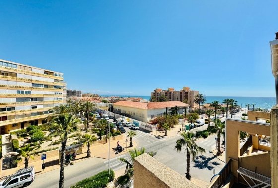 Resale - APARTAMENTO - Torrevieja - LA MATA