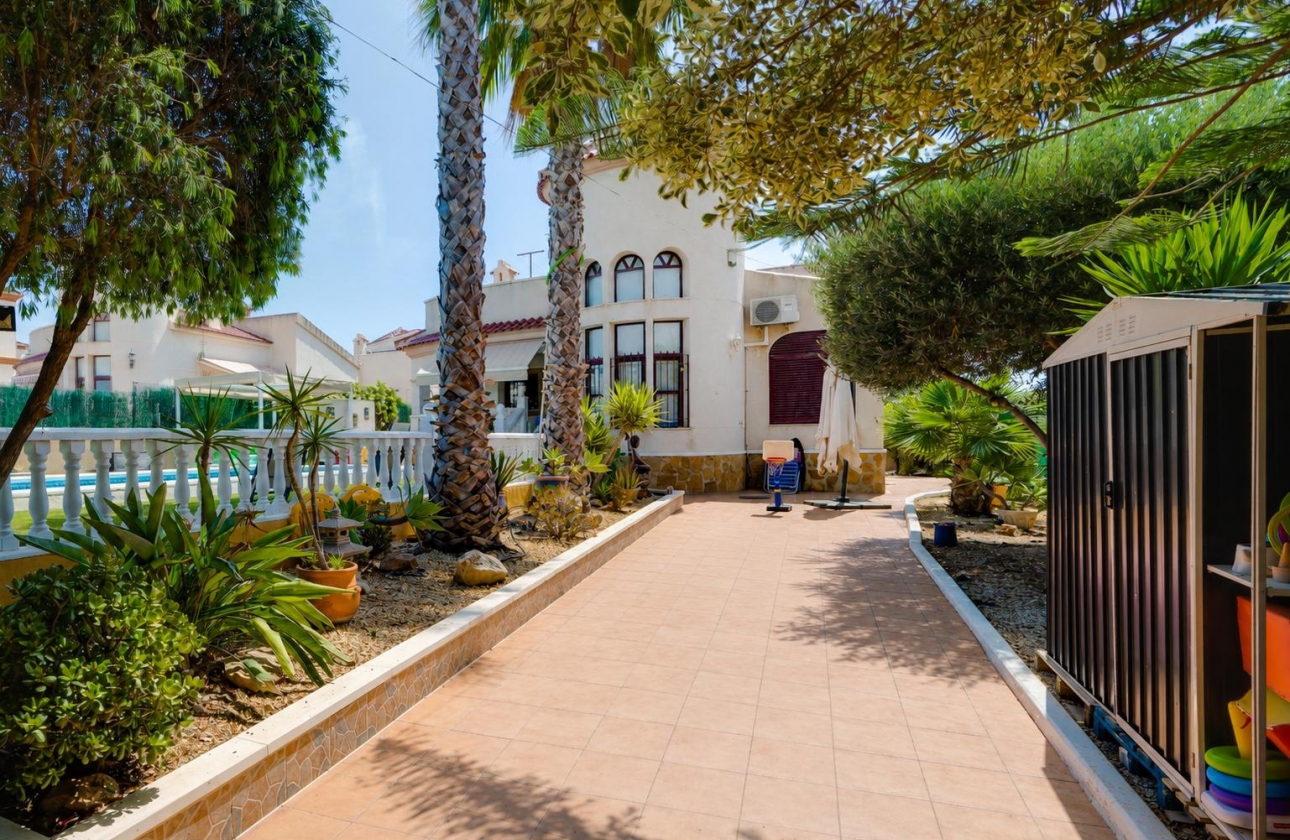 Resale - Villa - San Fulgencio - La Marina
