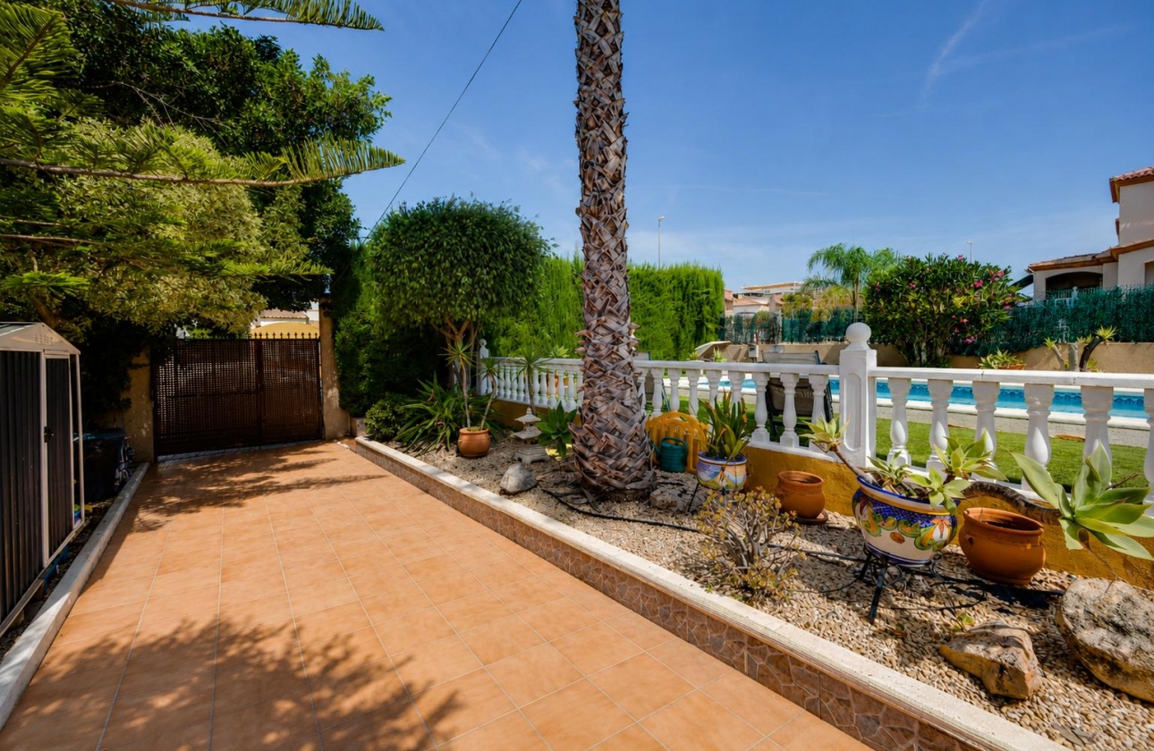 Resale - Villa - San Fulgencio - La Marina