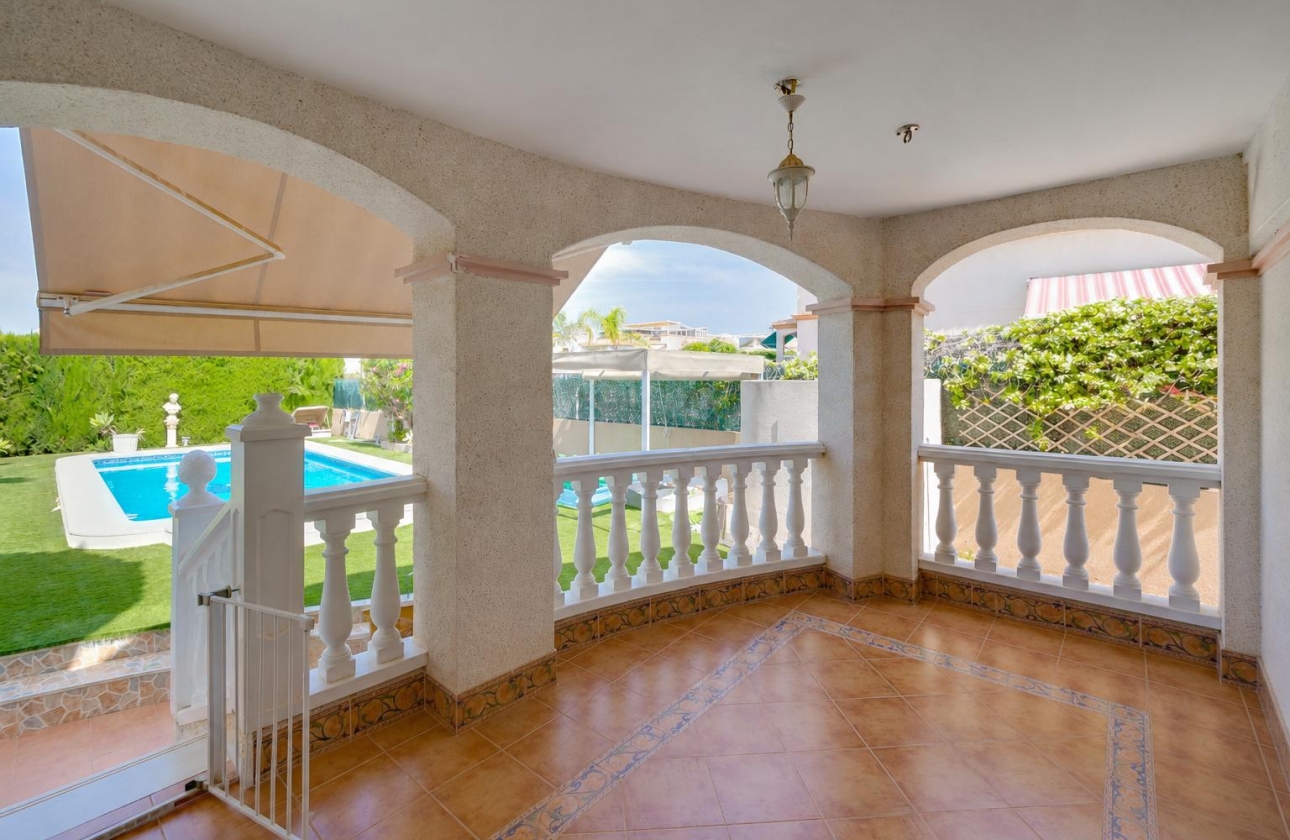 Resale - Villa - San Fulgencio - La Marina