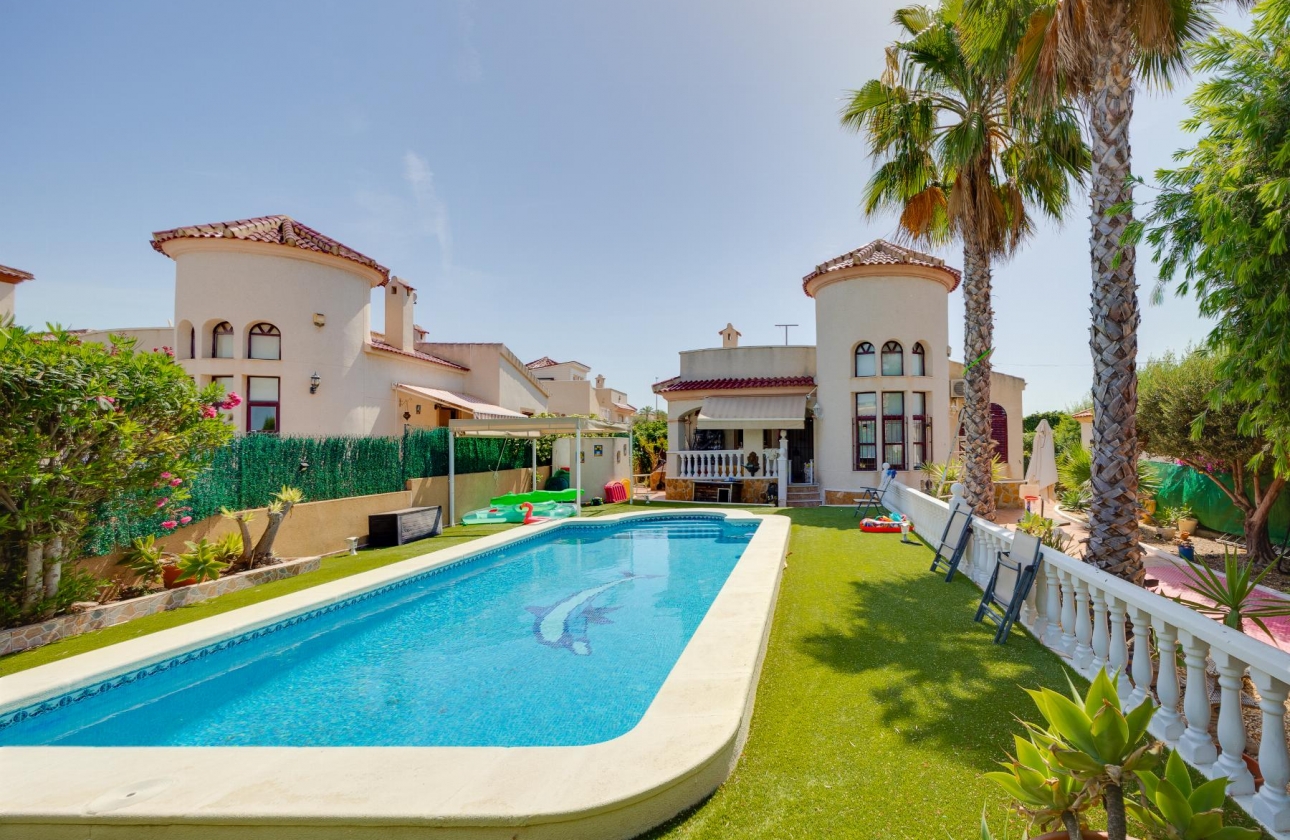 Resale - Villa - San Fulgencio - La Marina