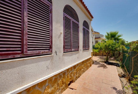 Resale - Villa - San Fulgencio - La Marina