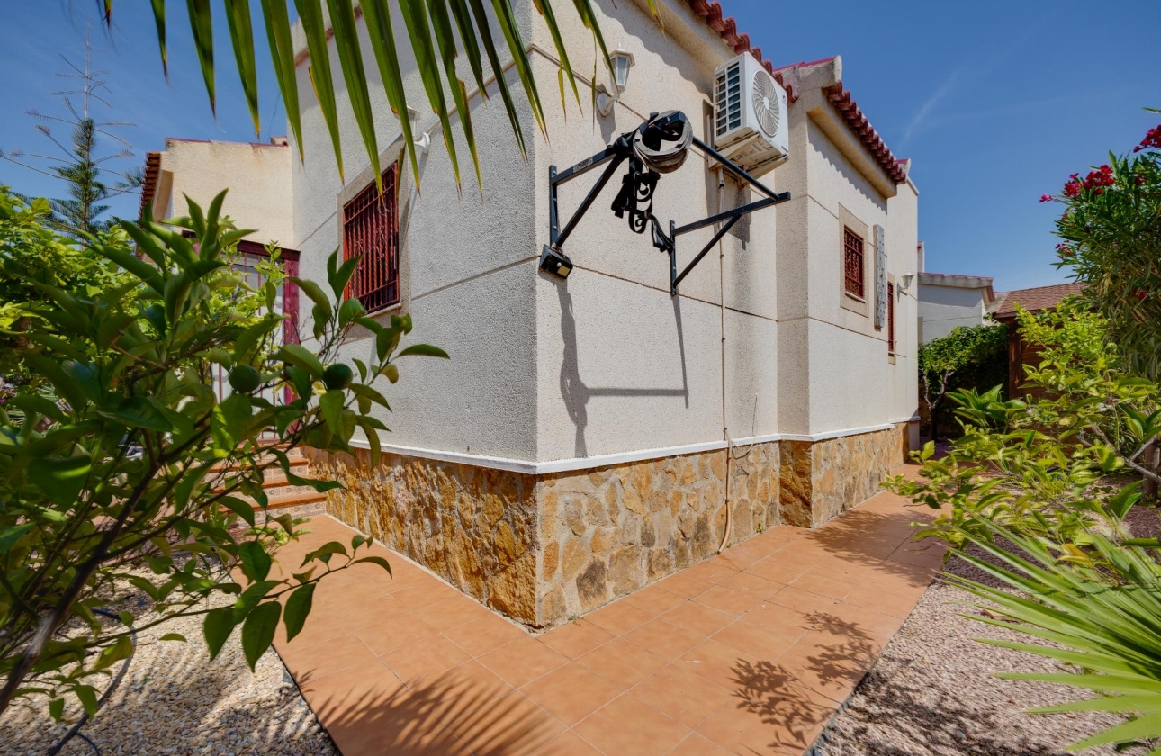 Resale - Villa - San Fulgencio - La Marina