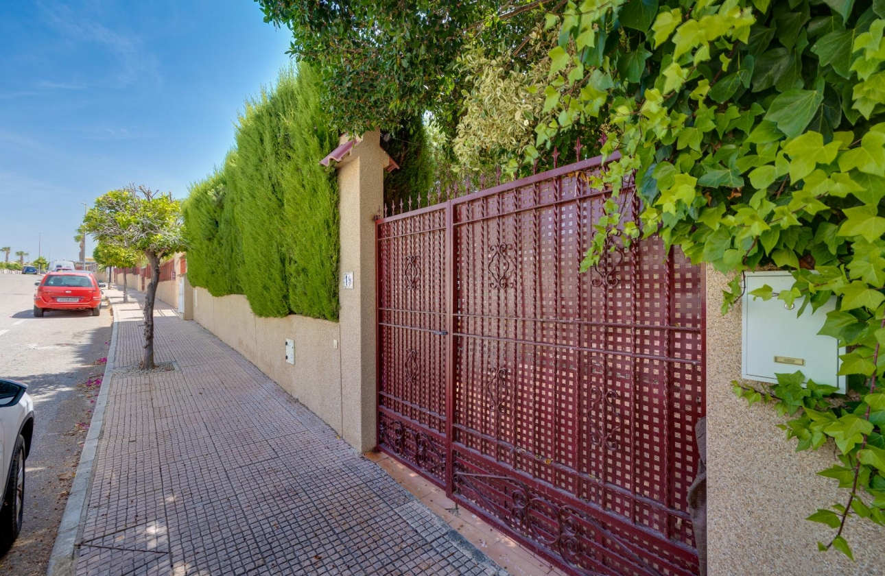 Resale - Villa - San Fulgencio - La Marina
