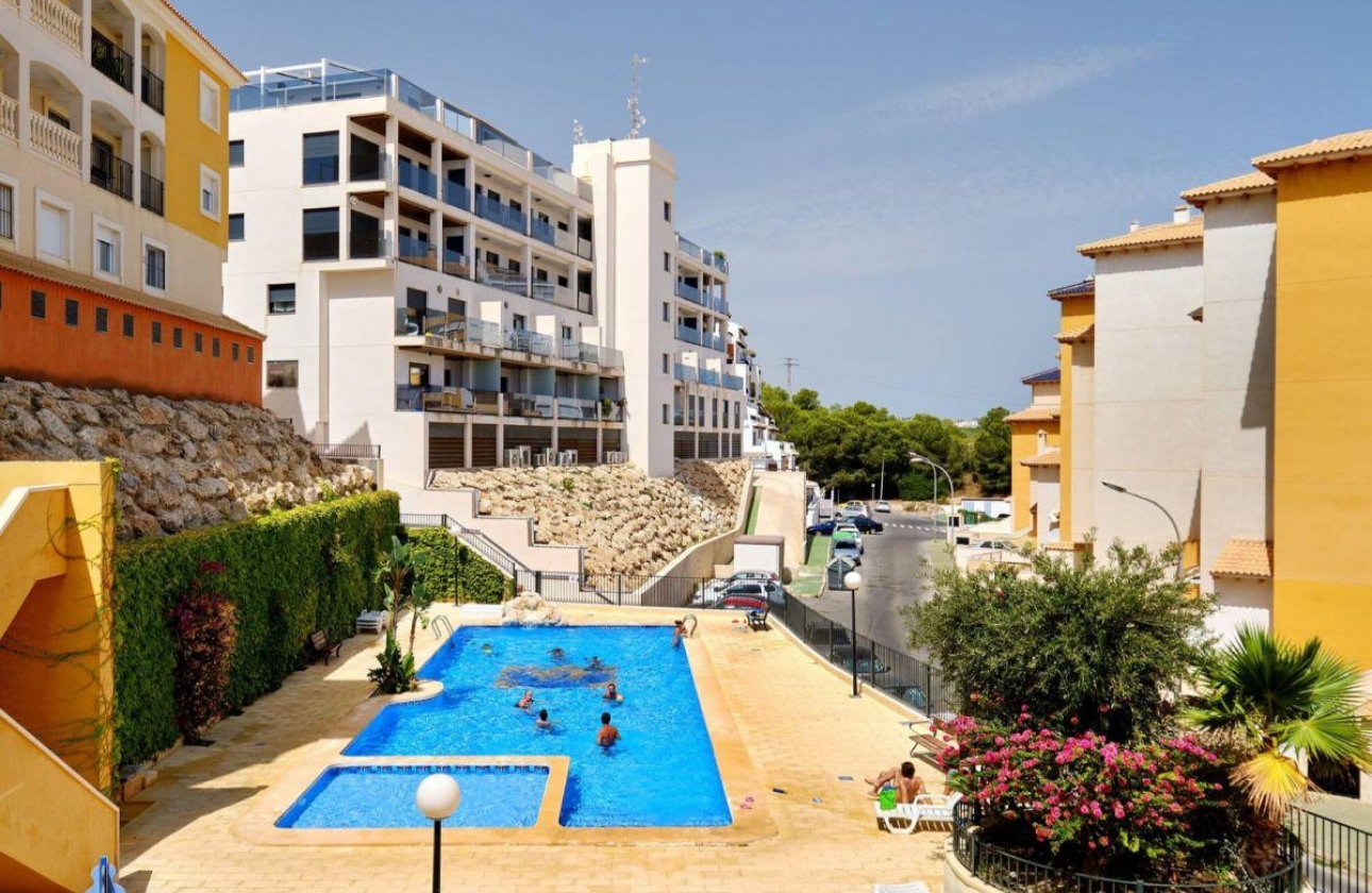 Resale - Apartment - Orihuela Costa - Campoamor