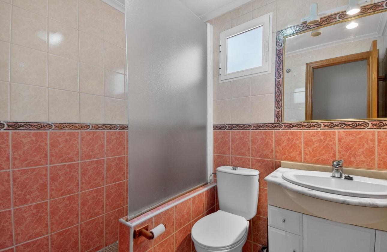 Resale - Apartment - Torrevieja - Parque de las Naciones