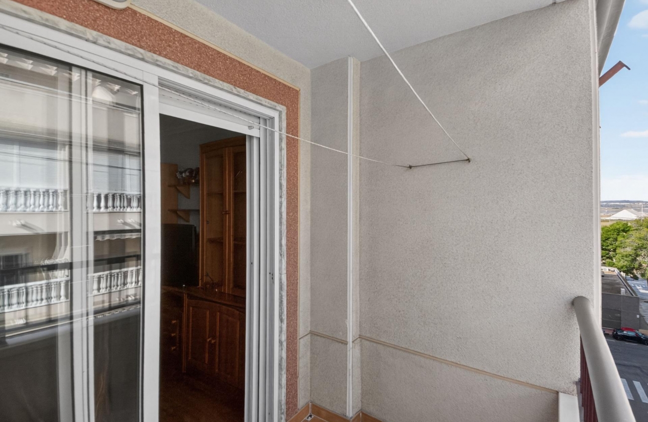 Resale - Apartment - Torrevieja - Parque de las Naciones