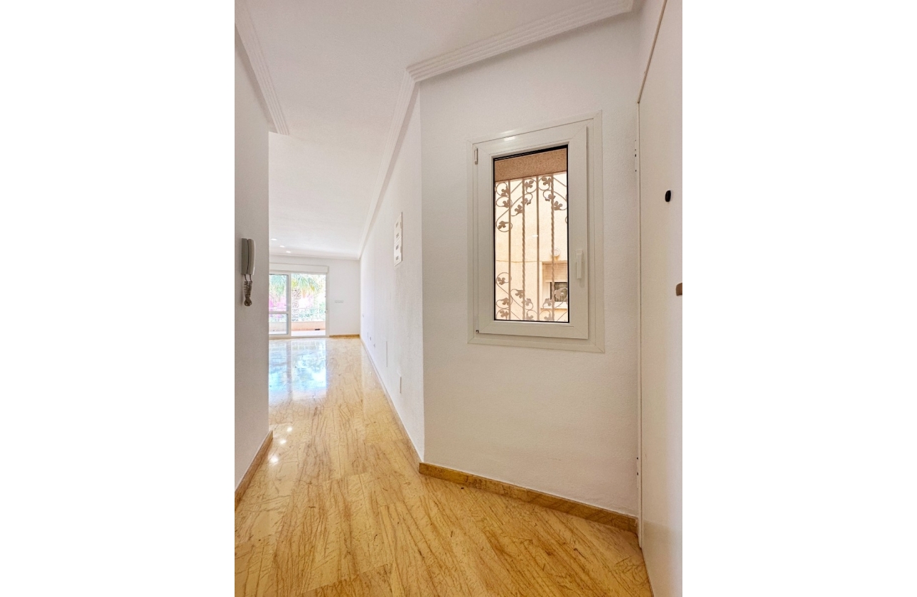 Resale - Apartment - Orihuela Costa - Agua Marina