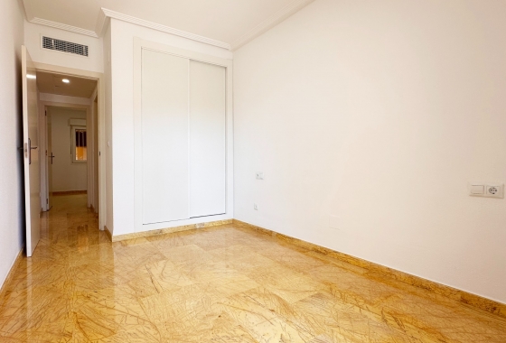 Resale - Apartment - Orihuela Costa - Agua Marina