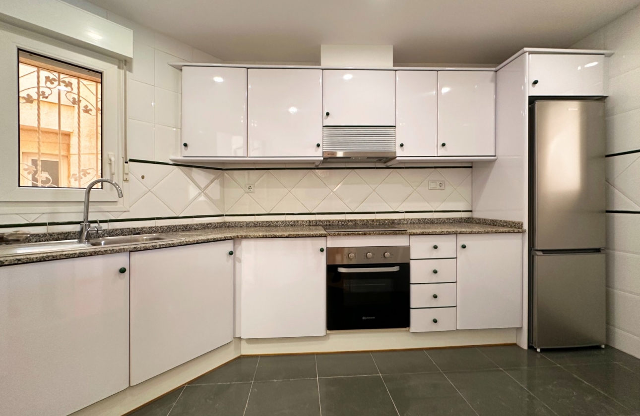 Resale - Apartment - Orihuela Costa - Agua Marina