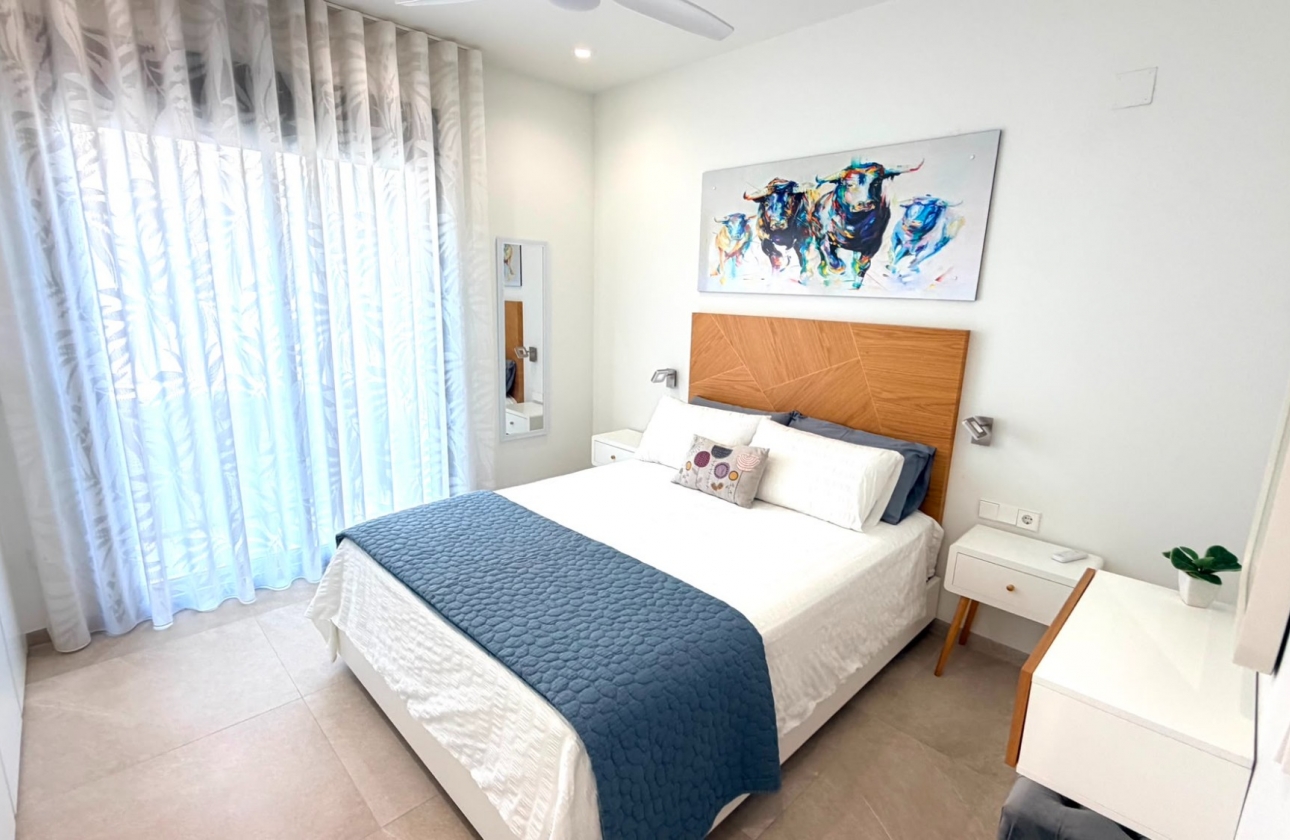 Resale - Villa - Los Montesinos - La Herrada