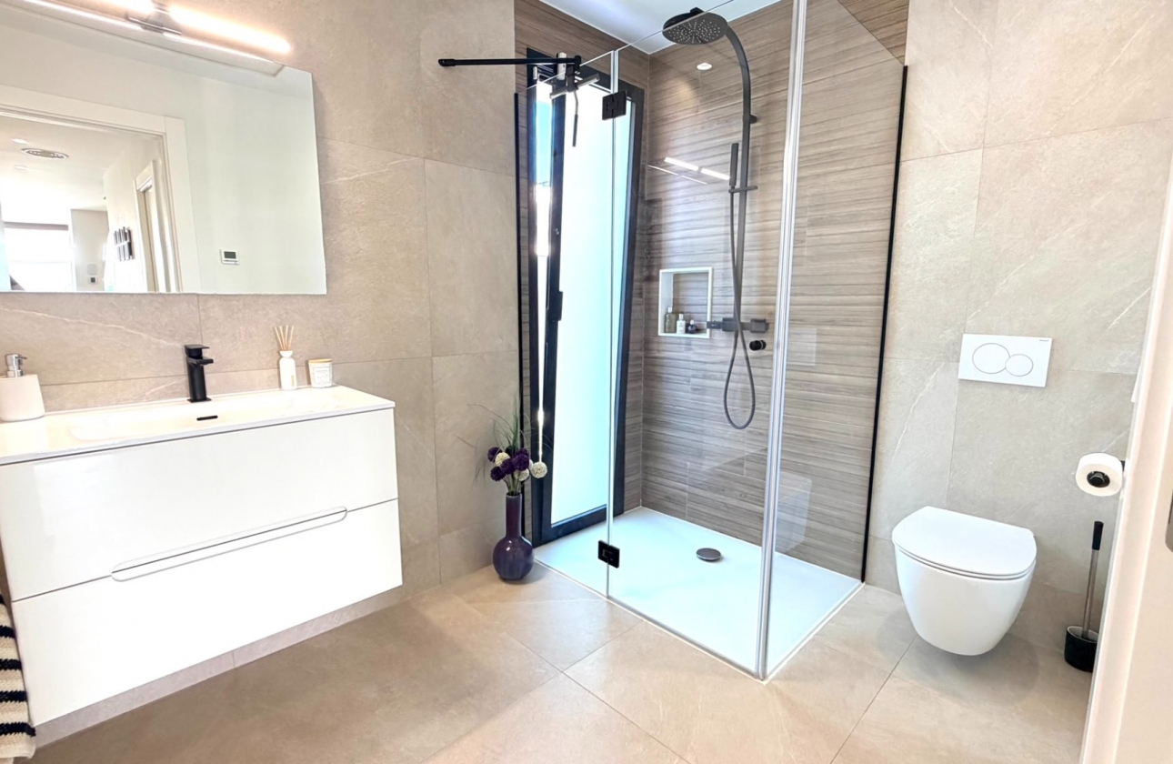 Resale - Villa - Los Montesinos - La Herrada