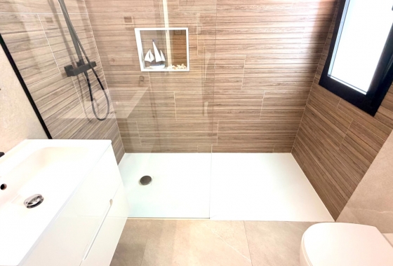 Resale - Villa - Los Montesinos - La Herrada