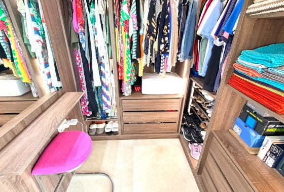 Resale - Villa - Los Montesinos - La Herrada