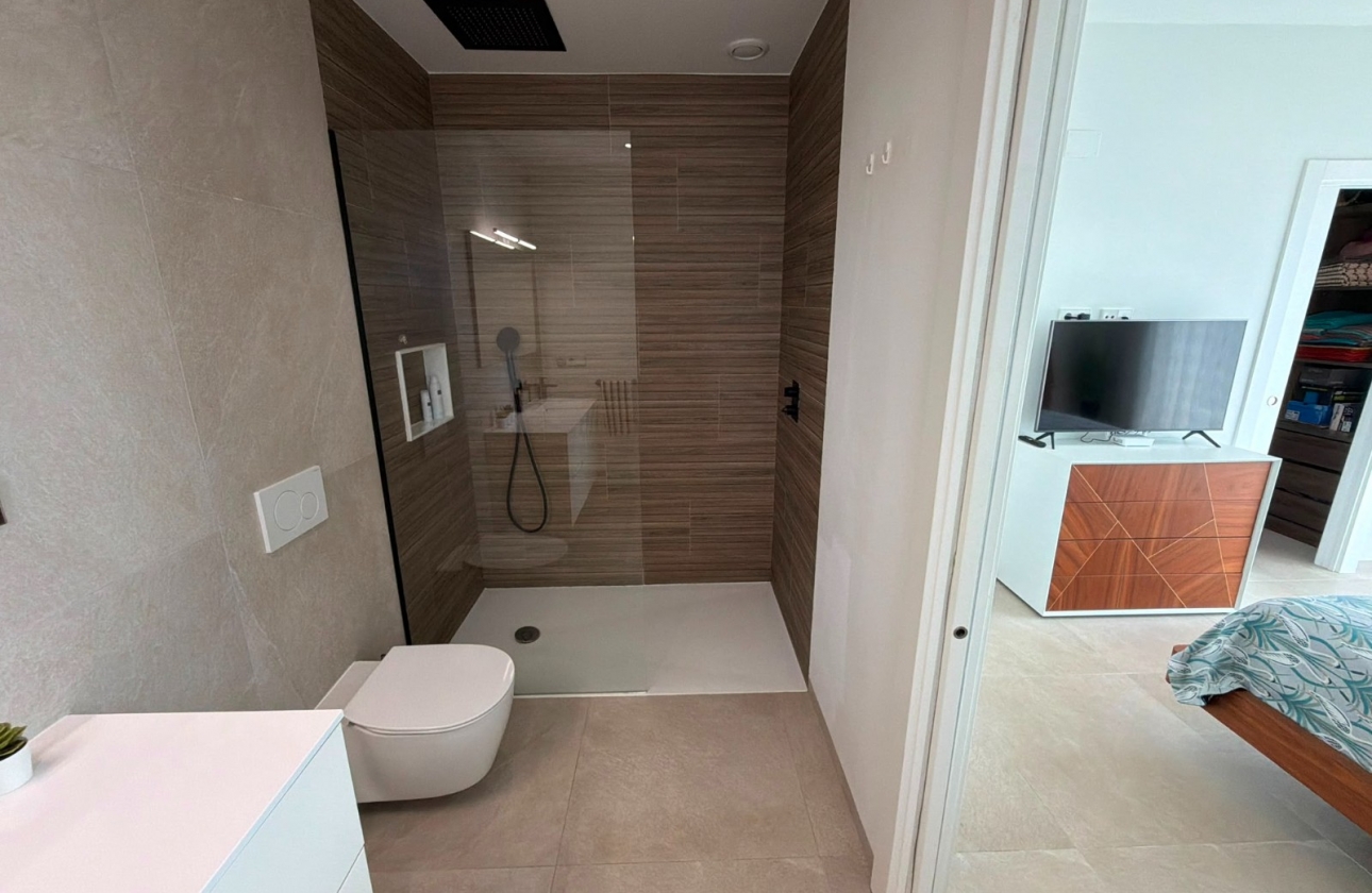 Resale - Villa - Los Montesinos - La Herrada