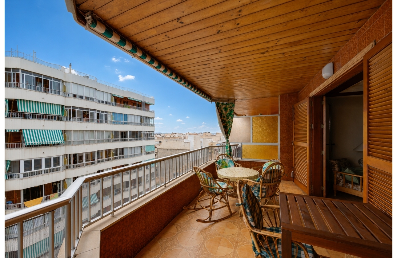 Resale - Apartment - Torrevieja - Playa del Acequión