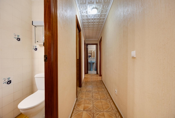 Resale - Apartment - Torrevieja - Playa del Acequión