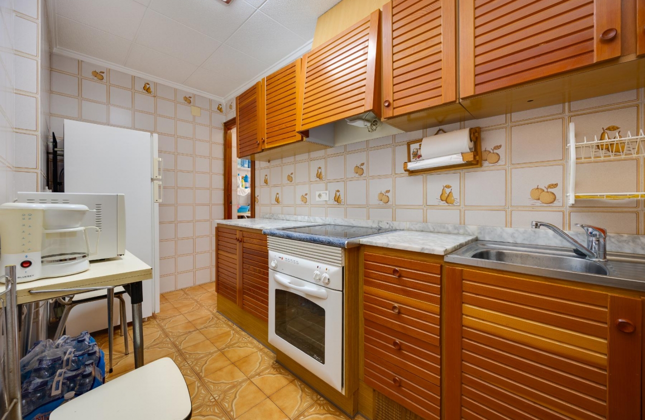Resale - Apartment - Torrevieja - Playa del Acequión
