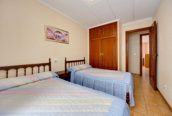 Resale - Apartment - Torrevieja - Playa del Acequión