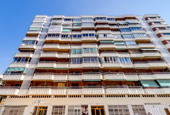 Resale - Apartment - Torrevieja - Playa del Acequión
