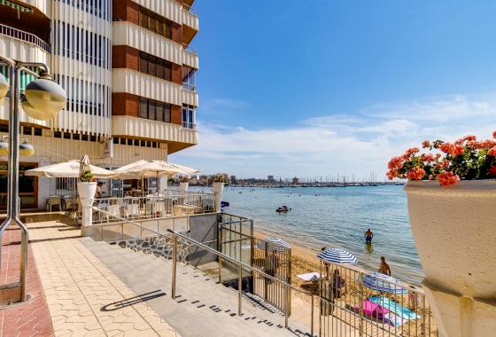 Resale - Apartment - Torrevieja - Playa del Acequión