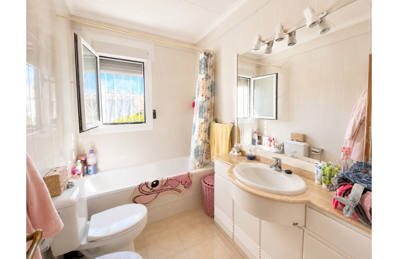 Wiederverkauf - Villa - Torrevieja - La Siesta