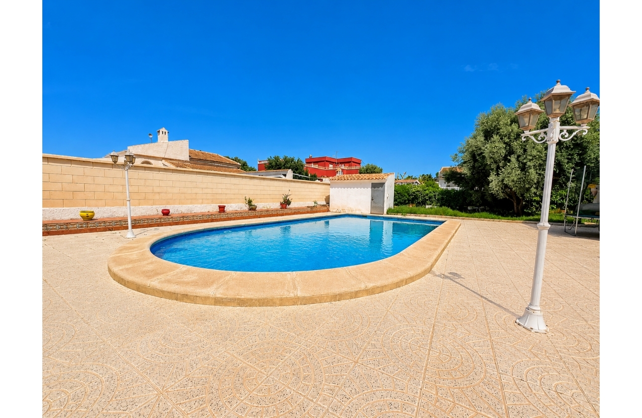 Wiederverkauf - Villa - Torrevieja - La Siesta