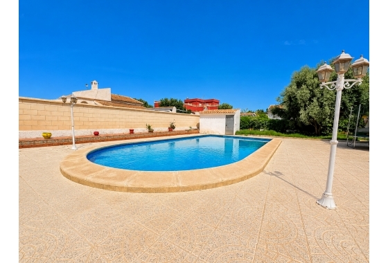 Wiederverkauf - Villa - Torrevieja - La Siesta