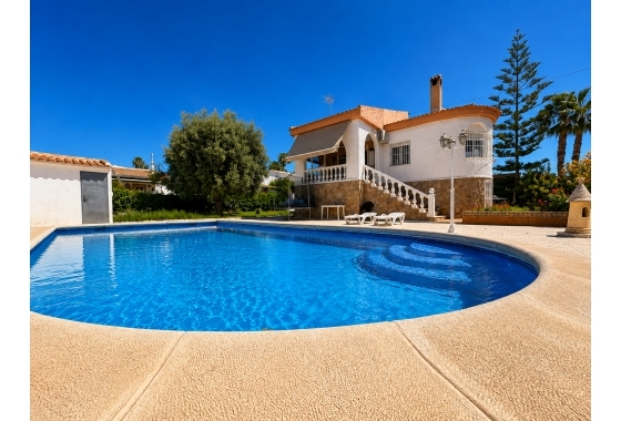 Wiederverkauf - Villa - Torrevieja - La Siesta