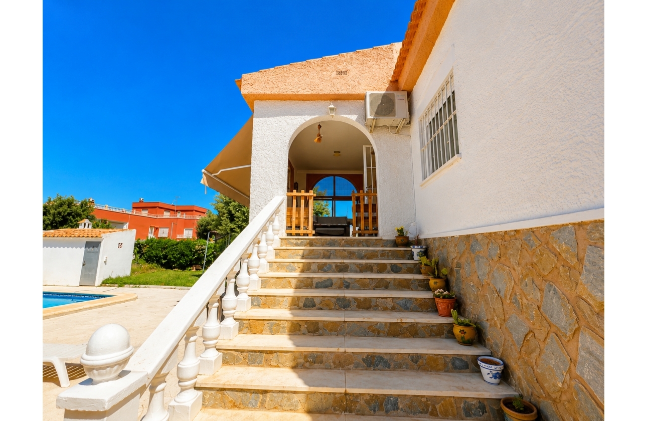 Wiederverkauf - Villa - Torrevieja - La Siesta