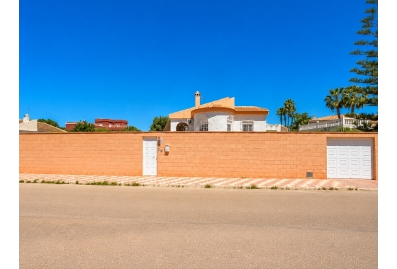 Wiederverkauf - Villa - Torrevieja - La Siesta