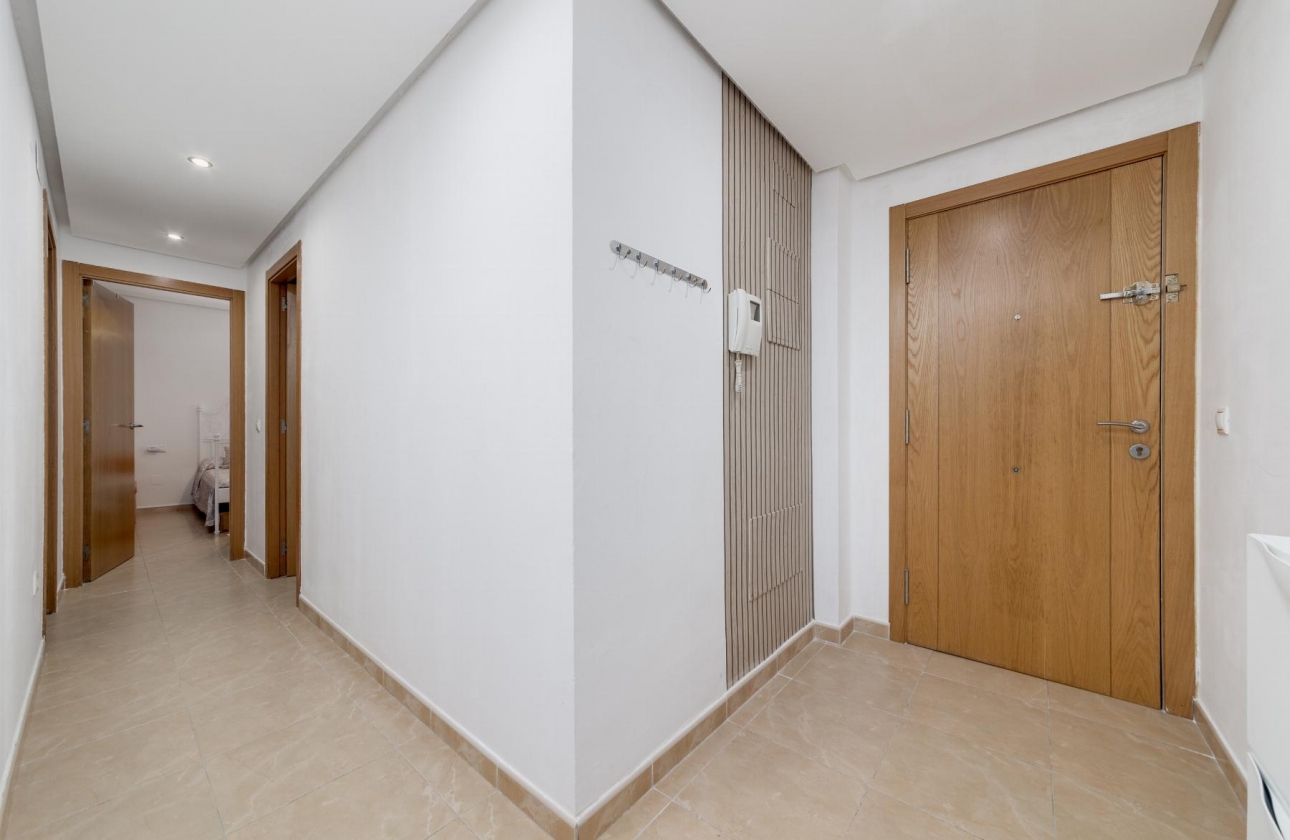 Wiederverkauf - APARTAMENTO - Torrevieja - Villa Madrid