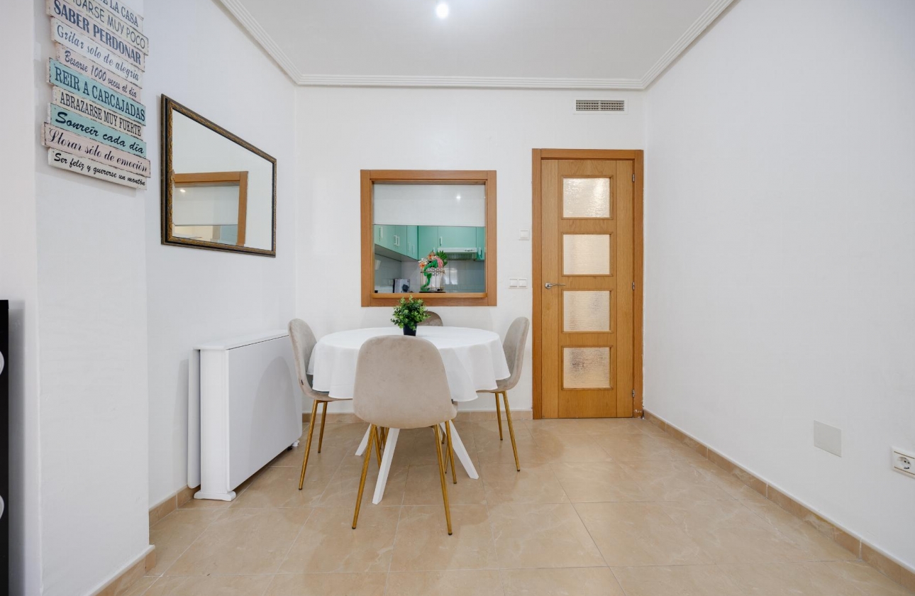 Revente - APARTAMENTO - Torrevieja - Villa Madrid