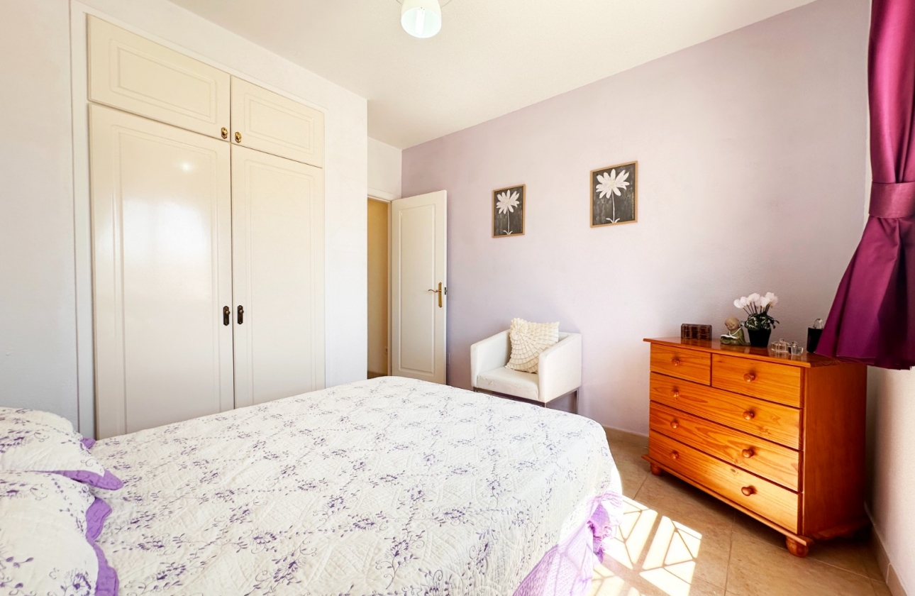 Resale - Bungalow - ﻿Torrevieja (Alicante) - Spain