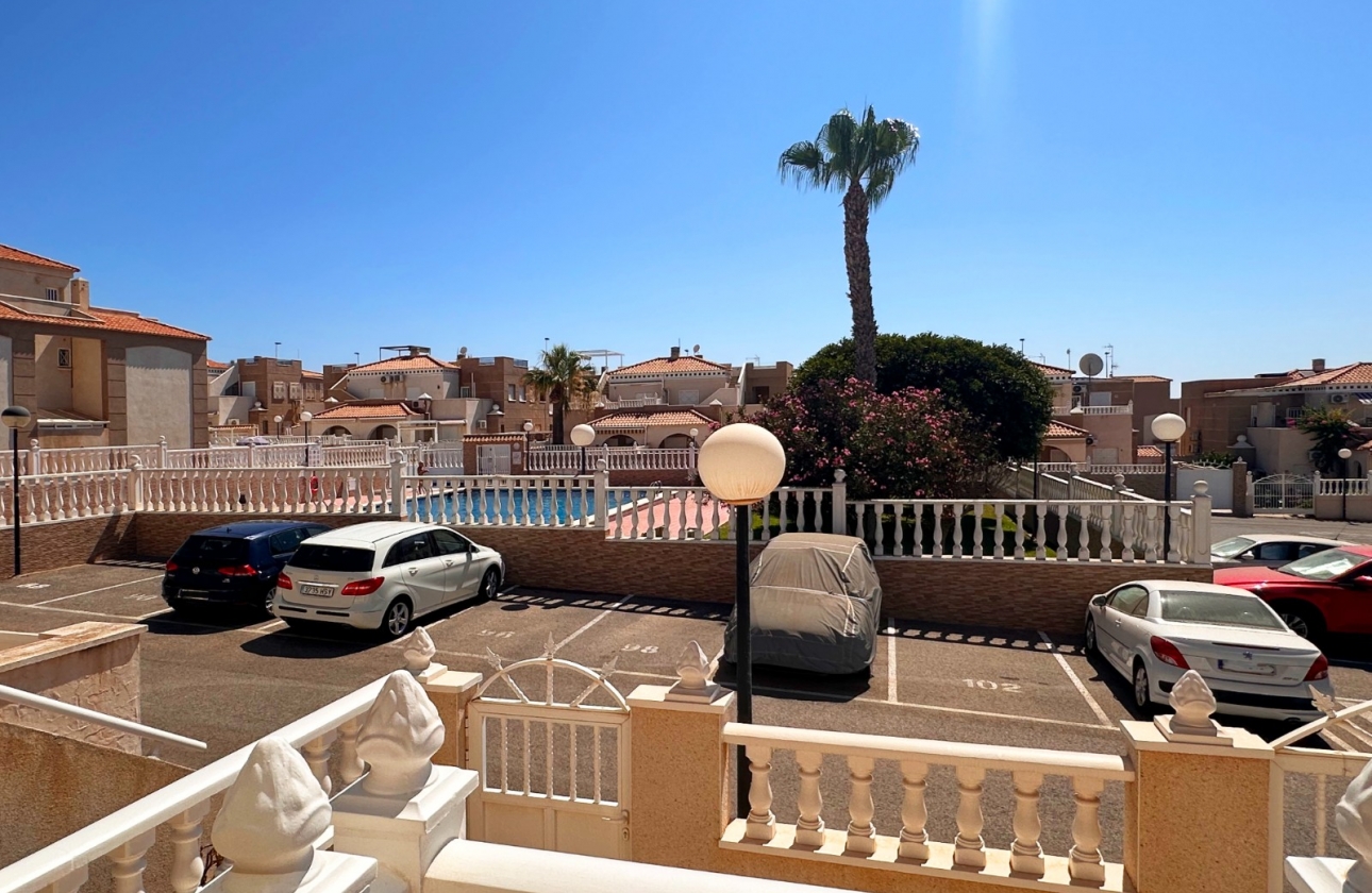 Resale - Bungalow - ﻿Torrevieja (Alicante) - Spain