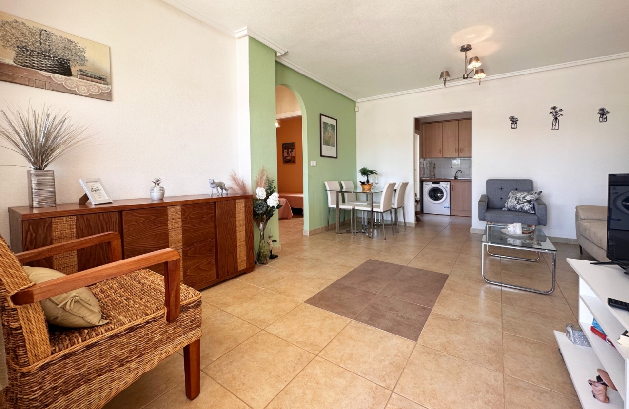 Resale - Bungalow - ﻿Torrevieja (Alicante) - Spain