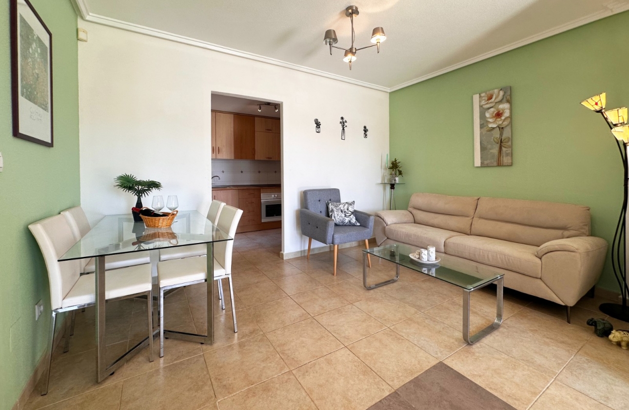 Resale - Bungalow - ﻿Torrevieja (Alicante) - Spain