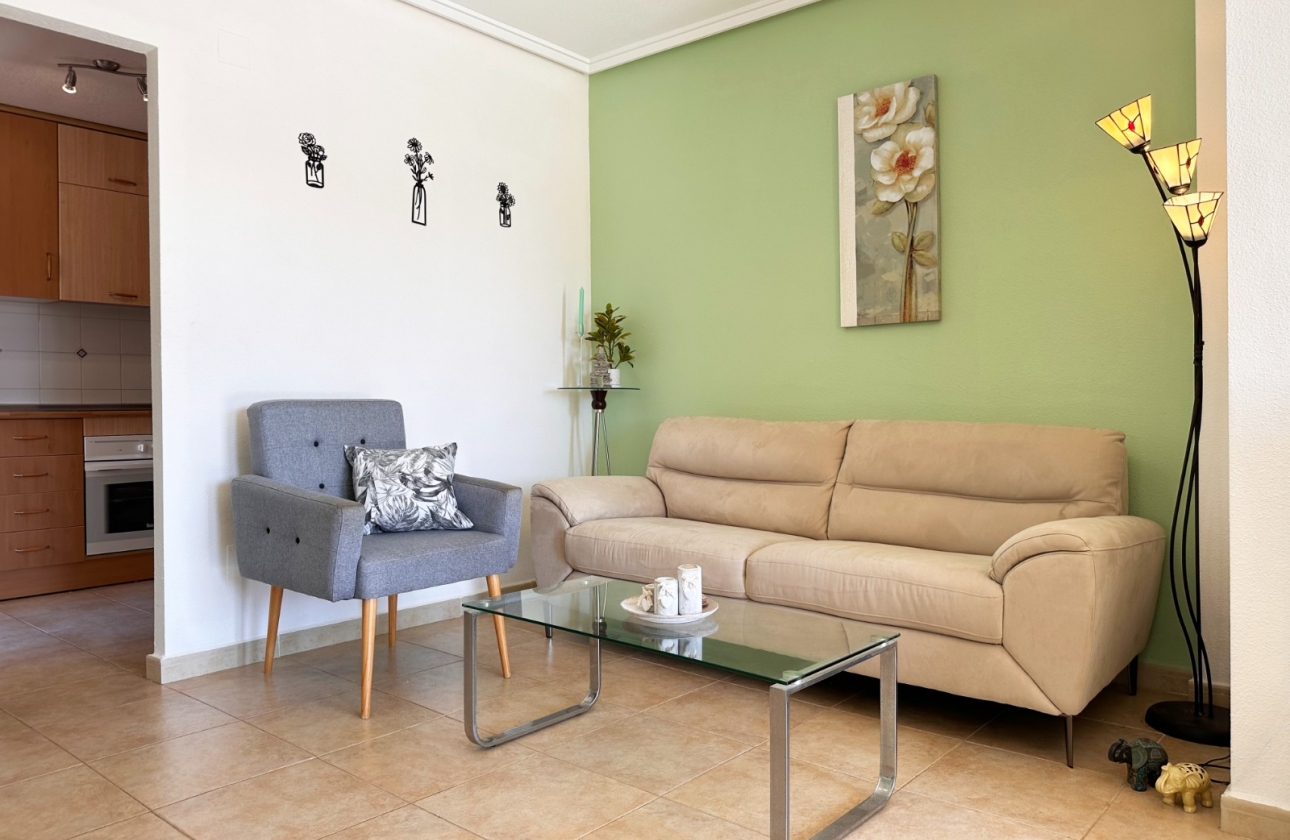 Resale - Bungalow - ﻿Torrevieja (Alicante) - Spain