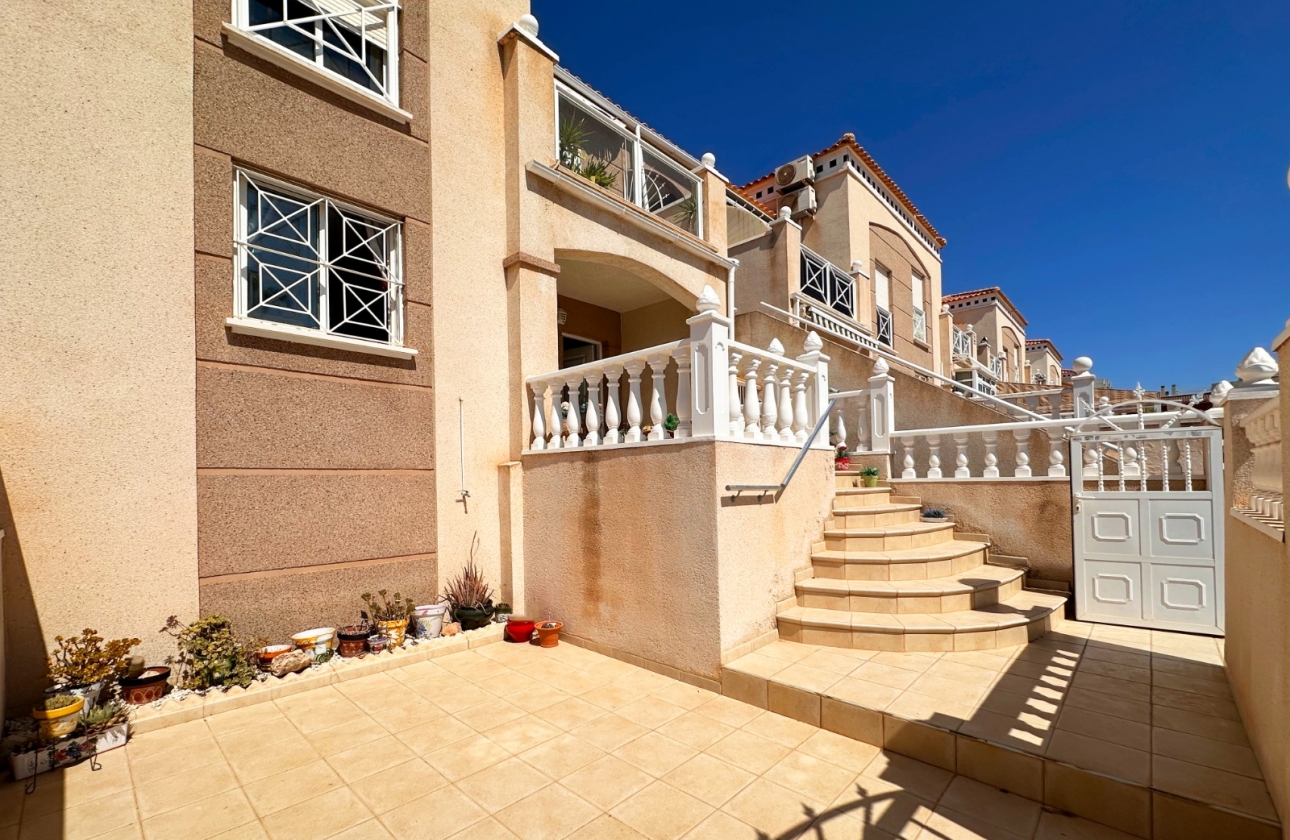 Resale - Bungalow - ﻿Torrevieja (Alicante) - Spain