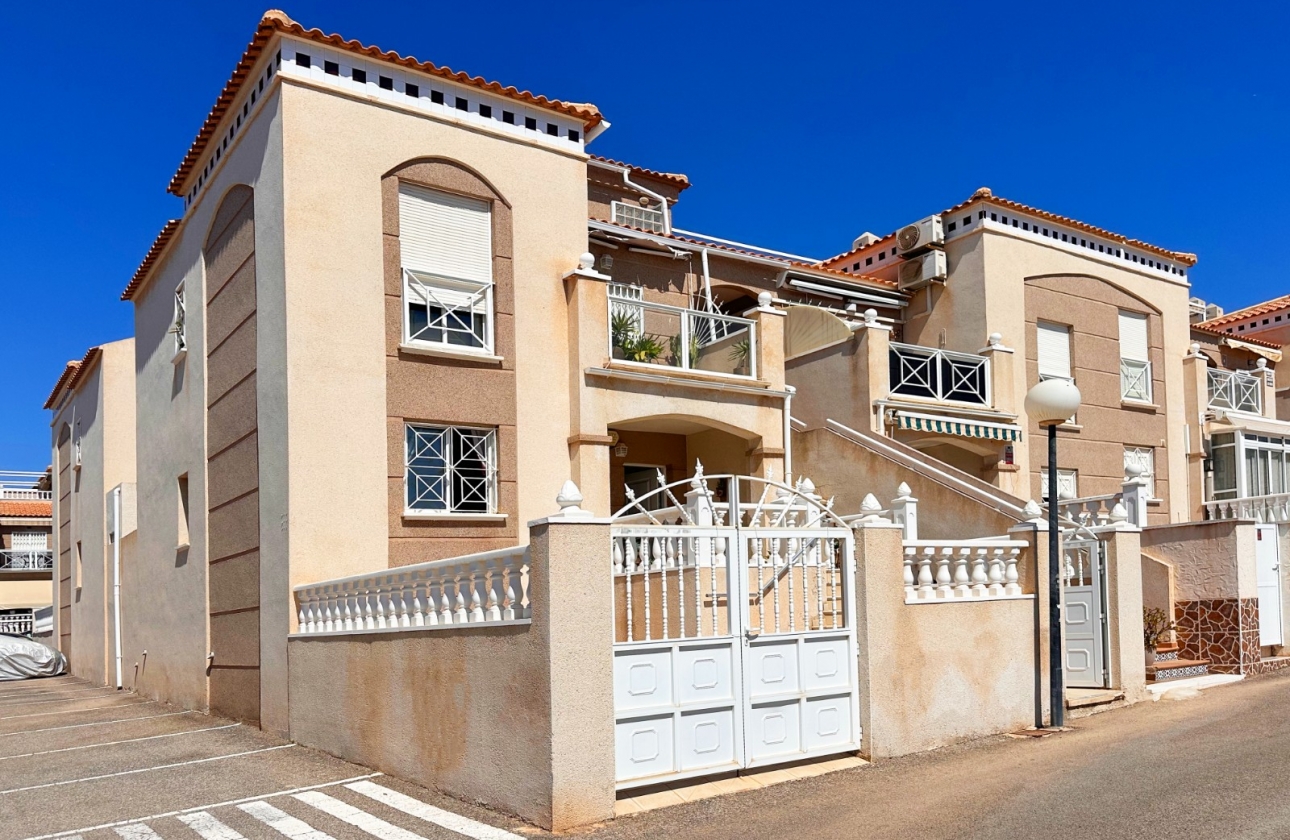 Resale - Bungalow - ﻿Torrevieja (Alicante) - Spain