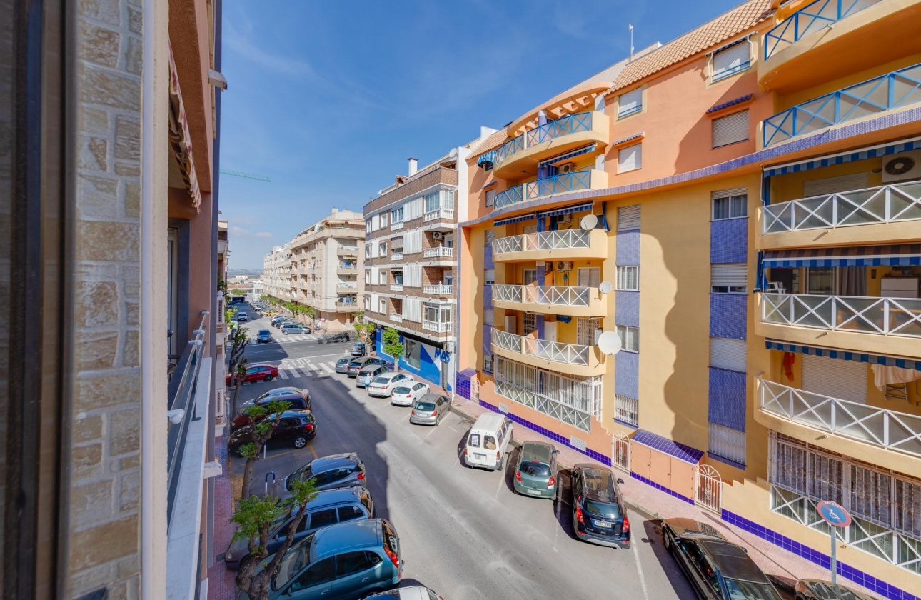 Reventa - APARTAMENTO - Torrevieja - Villa Madrid