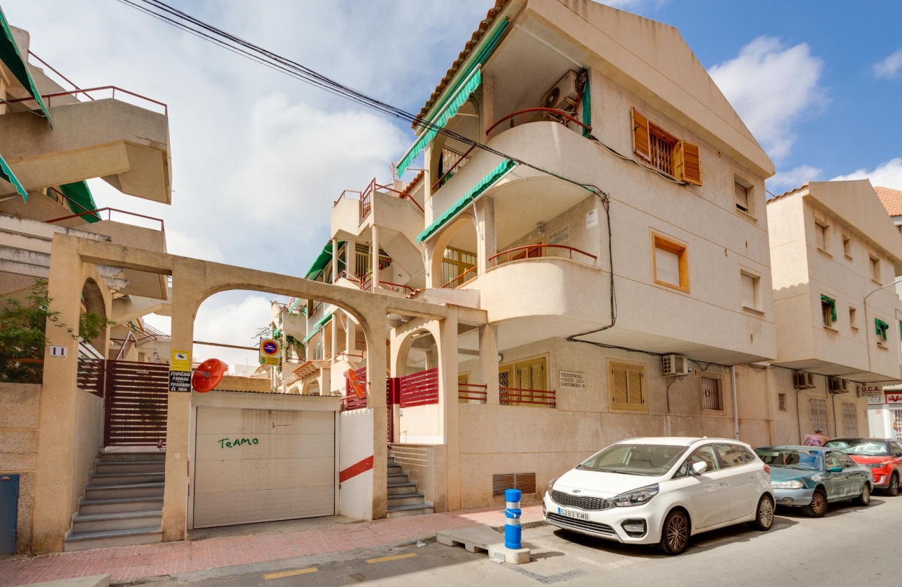 Wiederverkauf - APARTAMENTO - Torrevieja - Playa del Acequión