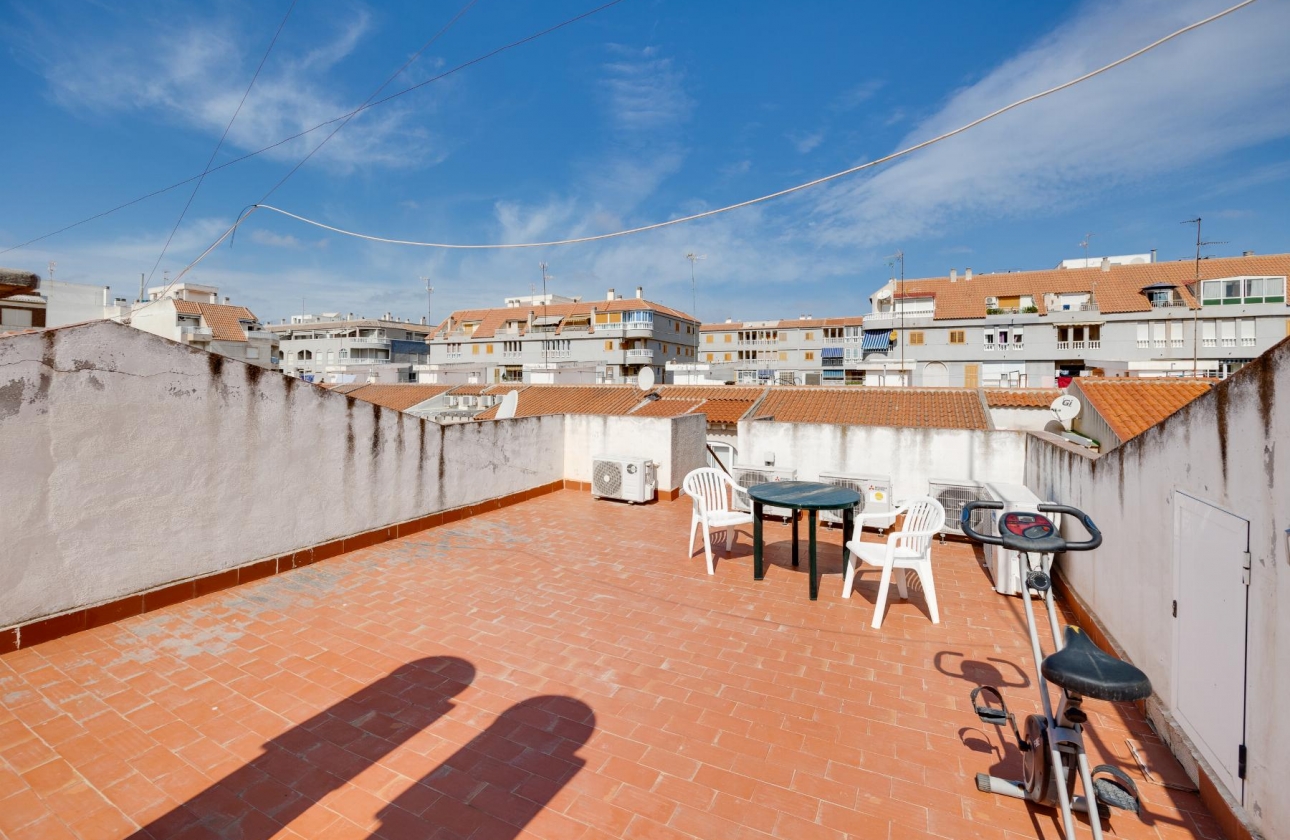 Wiederverkauf - APARTAMENTO - Torrevieja - Playa del Acequión