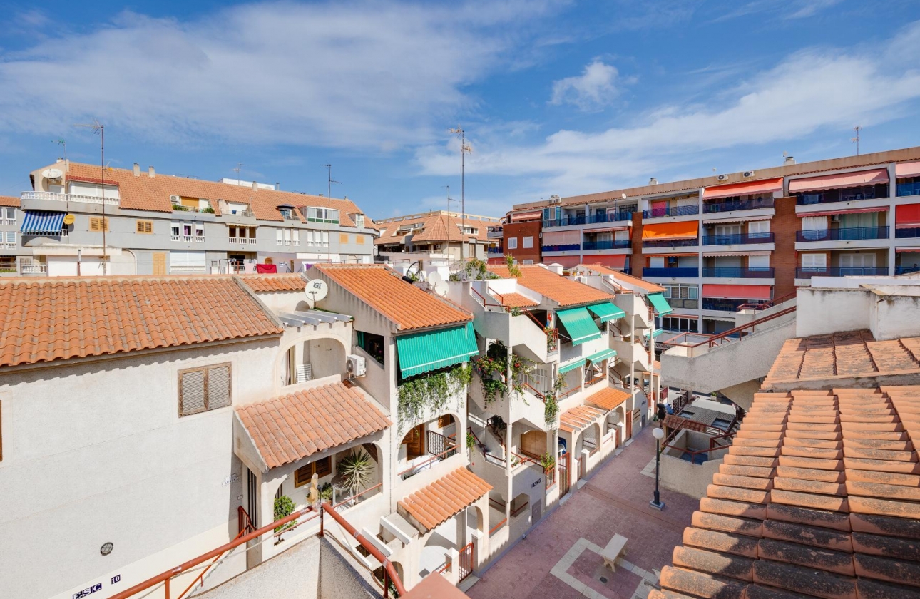 Reventa - APARTAMENTO - Torrevieja - Playa del Acequión