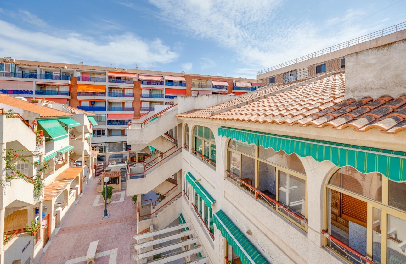 Wiederverkauf - APARTAMENTO - Torrevieja - Playa del Acequión