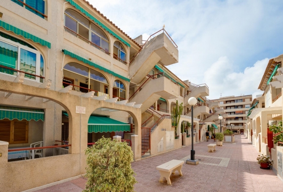 Wiederverkauf - APARTAMENTO - Torrevieja - Playa del Acequión